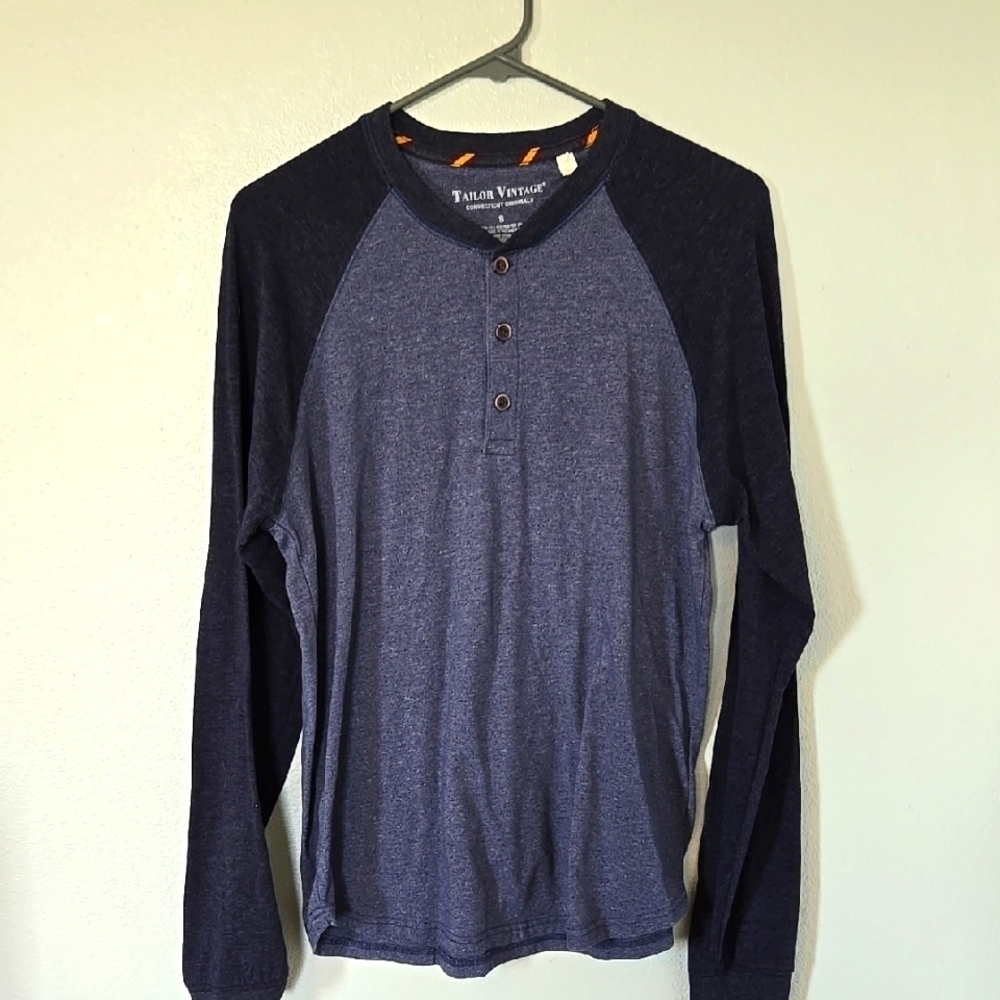 Taylor Vintage Navy Tee Size Small